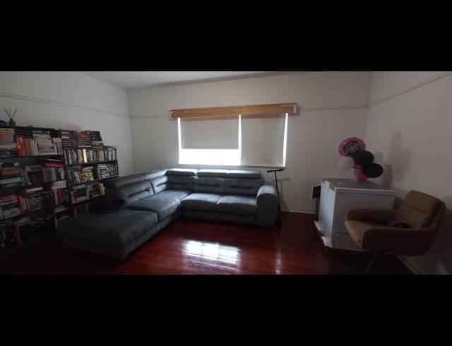 2.5 BEDROOM FLAT FOR SALE IN ESSENWOOD